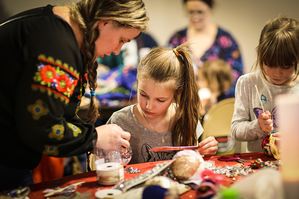 Christmas Ornaments Workshop & Bethlehem Peace Light Ceremony