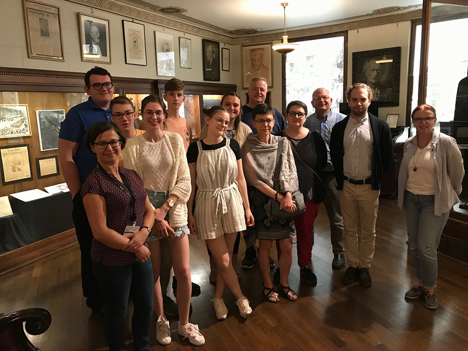 Poles in Chicago Project International Exchange